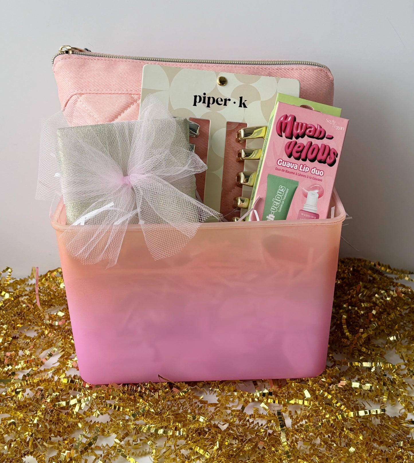 Pretty in Pink- Luxury Gift Box for Teens & Women with Jewelry, Beauty & Accessories